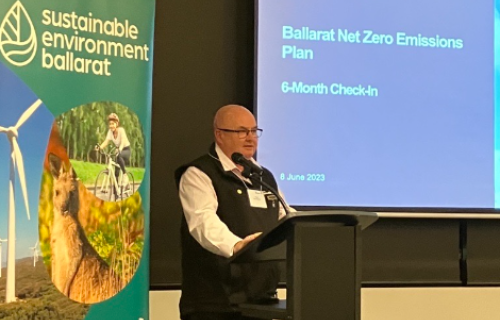 Mayor Cr Des Hudson presents on the Ballarat Net Zero Emissions Plan