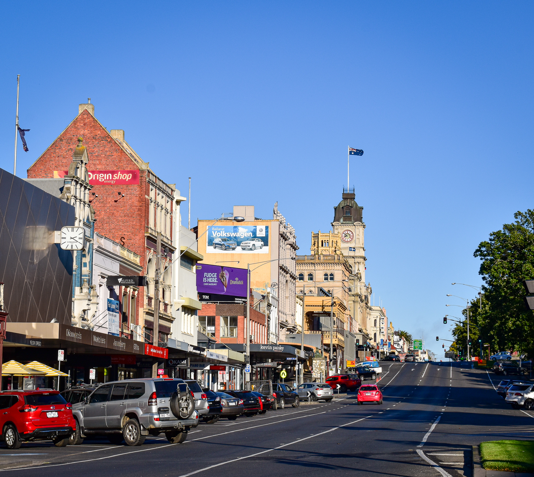 Image looking north up Sturt Street from Bridge Mall towards Town Hall