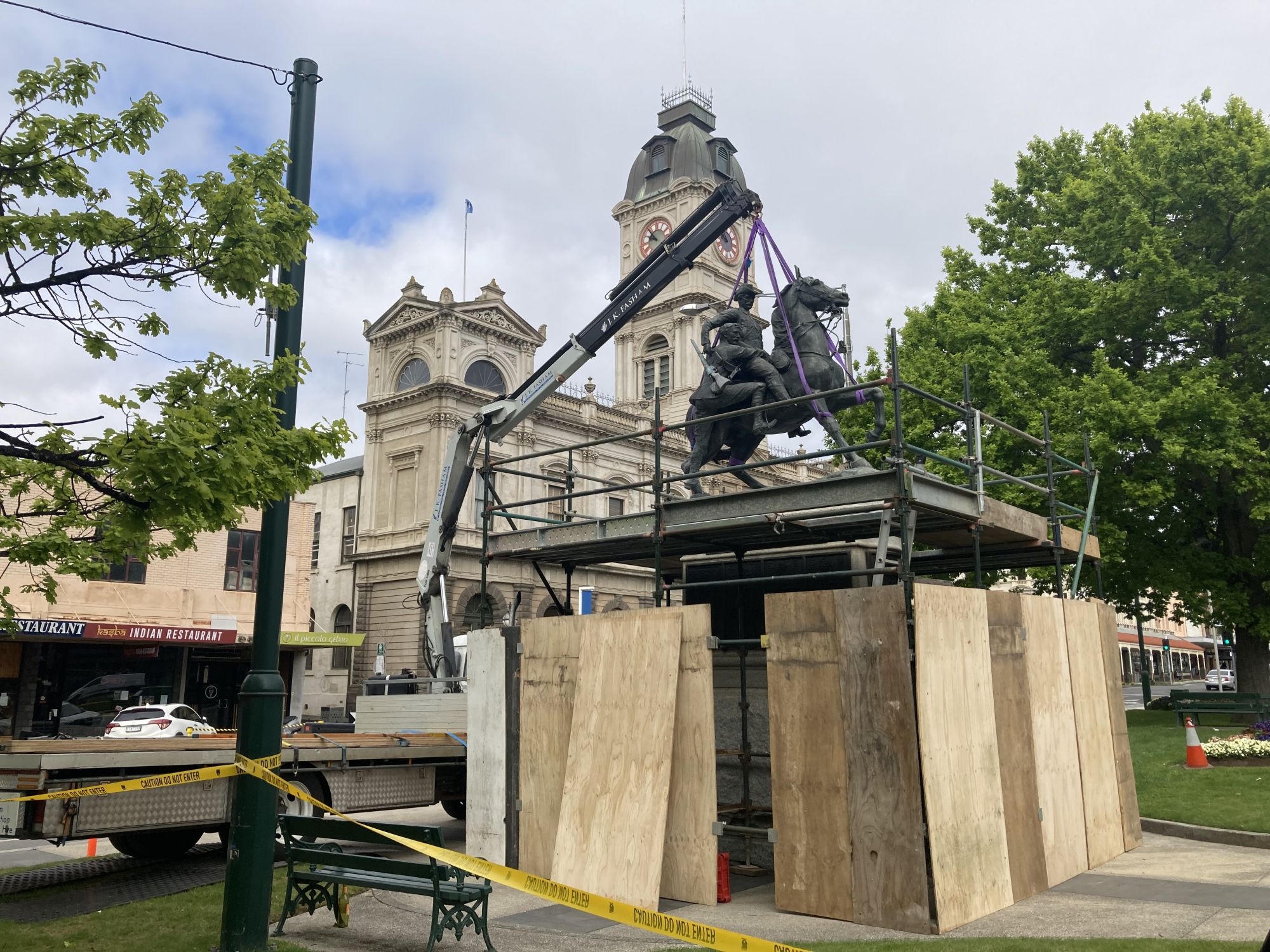 Generic image of removal of a statue