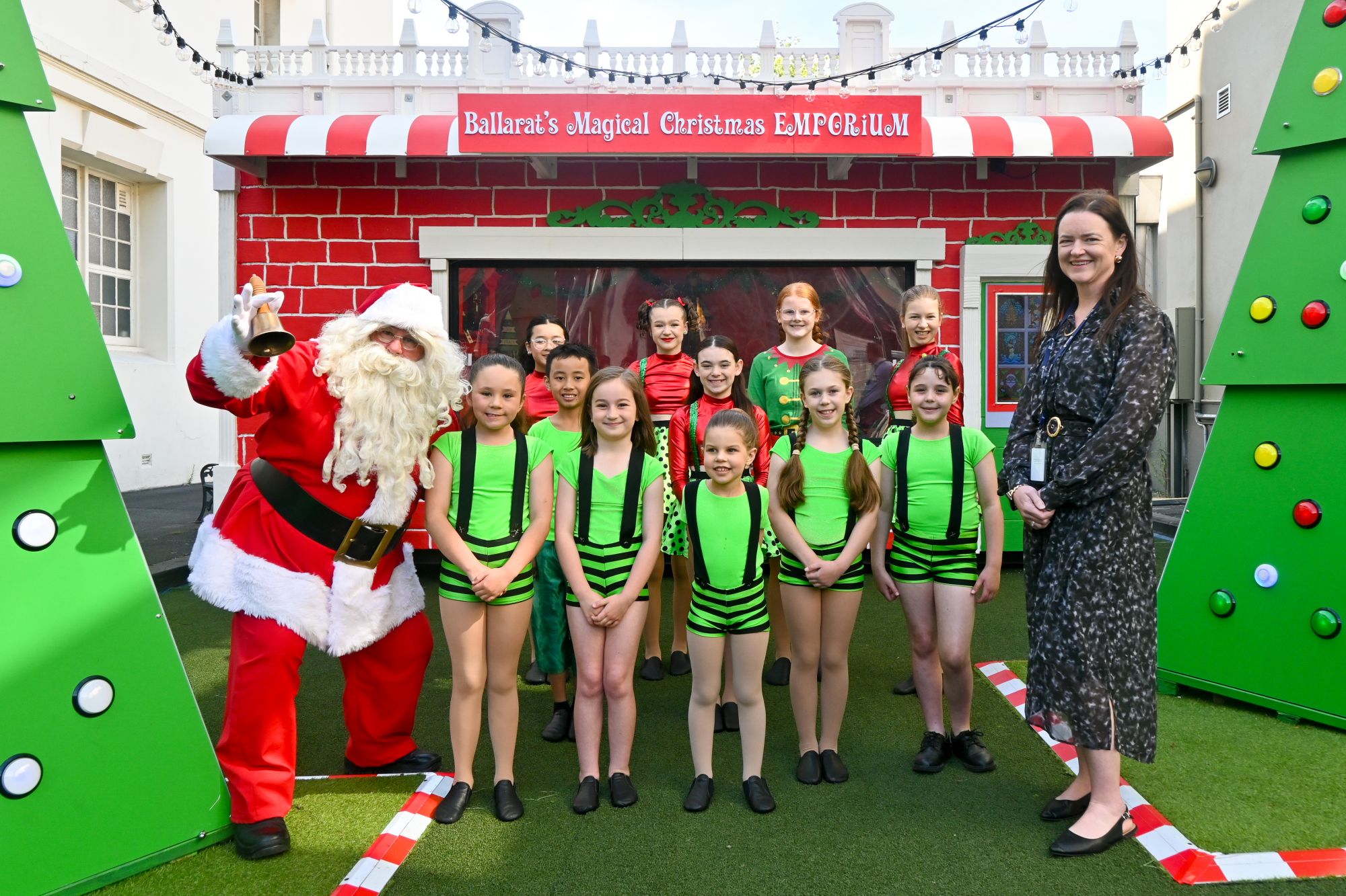 City of Ballarat Mayor, Cr Tracey Hargreaves with Santa and Performers from Ballarat Centre of Music & The Arts (BCMA) at the launch of Christmas in Ballarat.