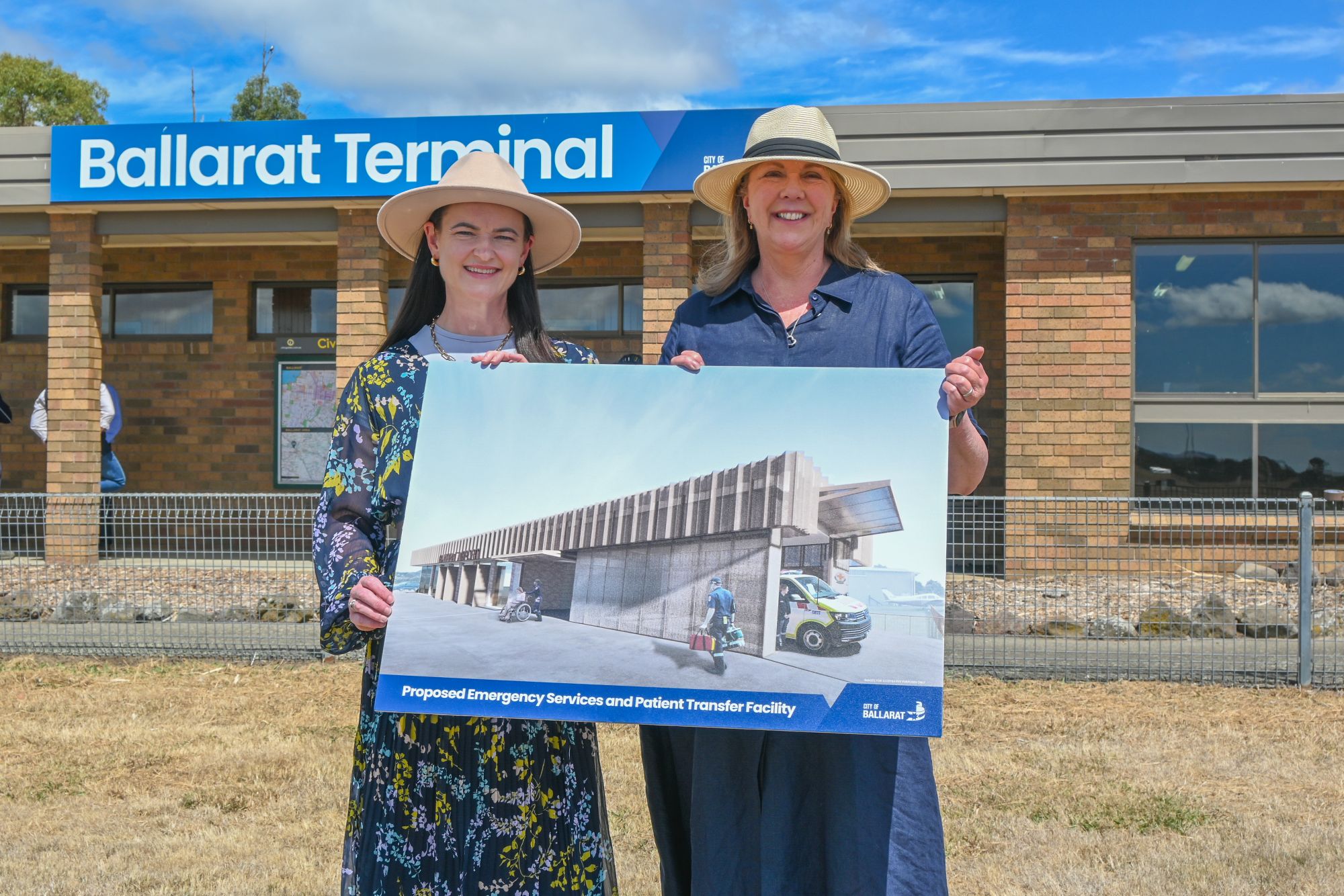 City of Ballarat Mayor, Cr Tracey Hargreaves with Federal Member for Ballarat and Minister for Infrastructure, Transport, Regional Development and Local Government, Catherine King at the Ballarat Airport.