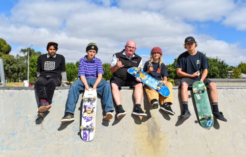 City of Ballarat Mayor Cr Des Hudson promoting SPU-Fest with young skater and musicians