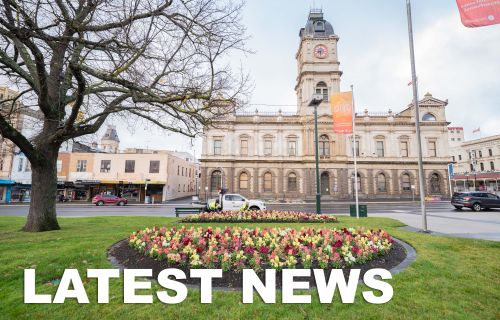 Image of Town Hall looking through gardens on Sturt Street