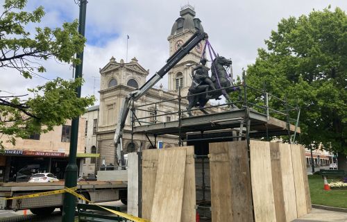 Generic image of removal of a statue