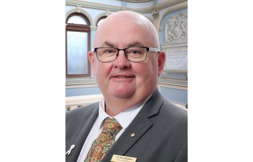 Councillor Des Hudson OAM headshot