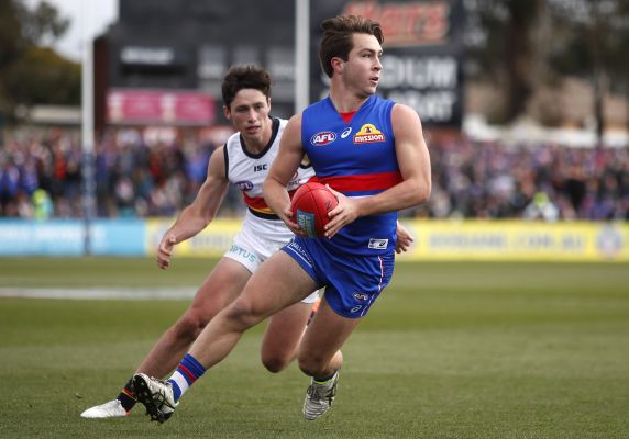 Rhylee West playing for Western Bulldogs in Ballarat in 2021.