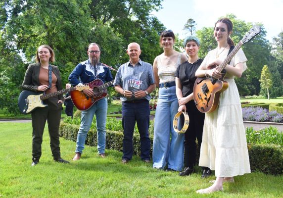 City of Ballarat Deputy Mayor, Cr Peter Eddy (centre) alongside some of the 2024 Summer Sundays musical acts, Rhiannon Simpson, Jeremy Beggs and The Pearlies in the Ballarat Botanical Gardens.