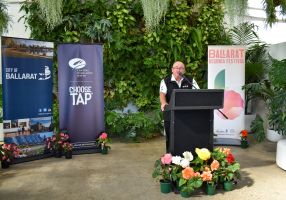 Mayor Des Hudson speaking at Begonia Festival Launch